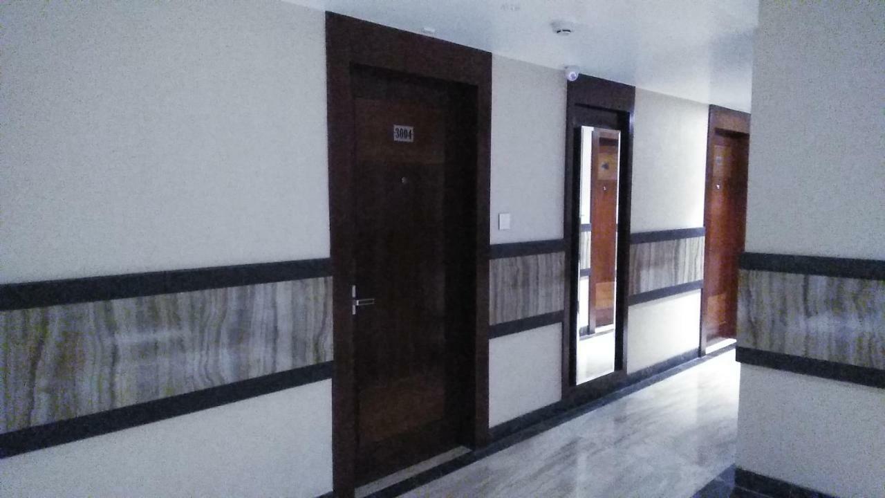 Square Inn Hotel,Váránaszi Kültér fotó